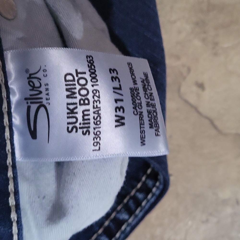 Jeans - Picture 3 of 4